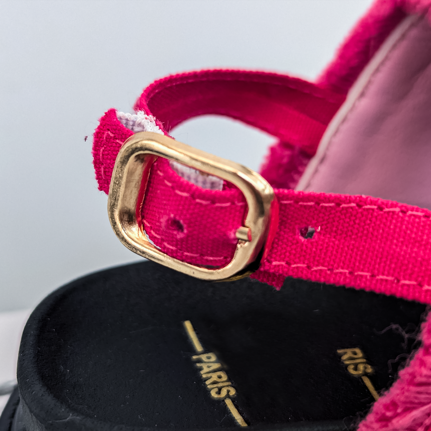 Sandales d'été modernes pour filles : chaussures confortables, élégantes et luxueuses