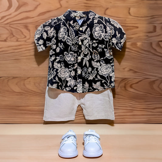 Beige and Black Pattern Kids' Tee and High-Quality Shorts Set: Stylish Comfort for Fashionable Kids!"
