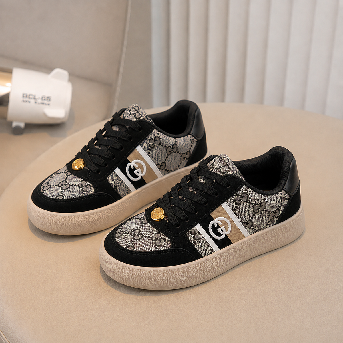 Premium Casual Sneakers – Stylish, Comfortable & Easy to Wear