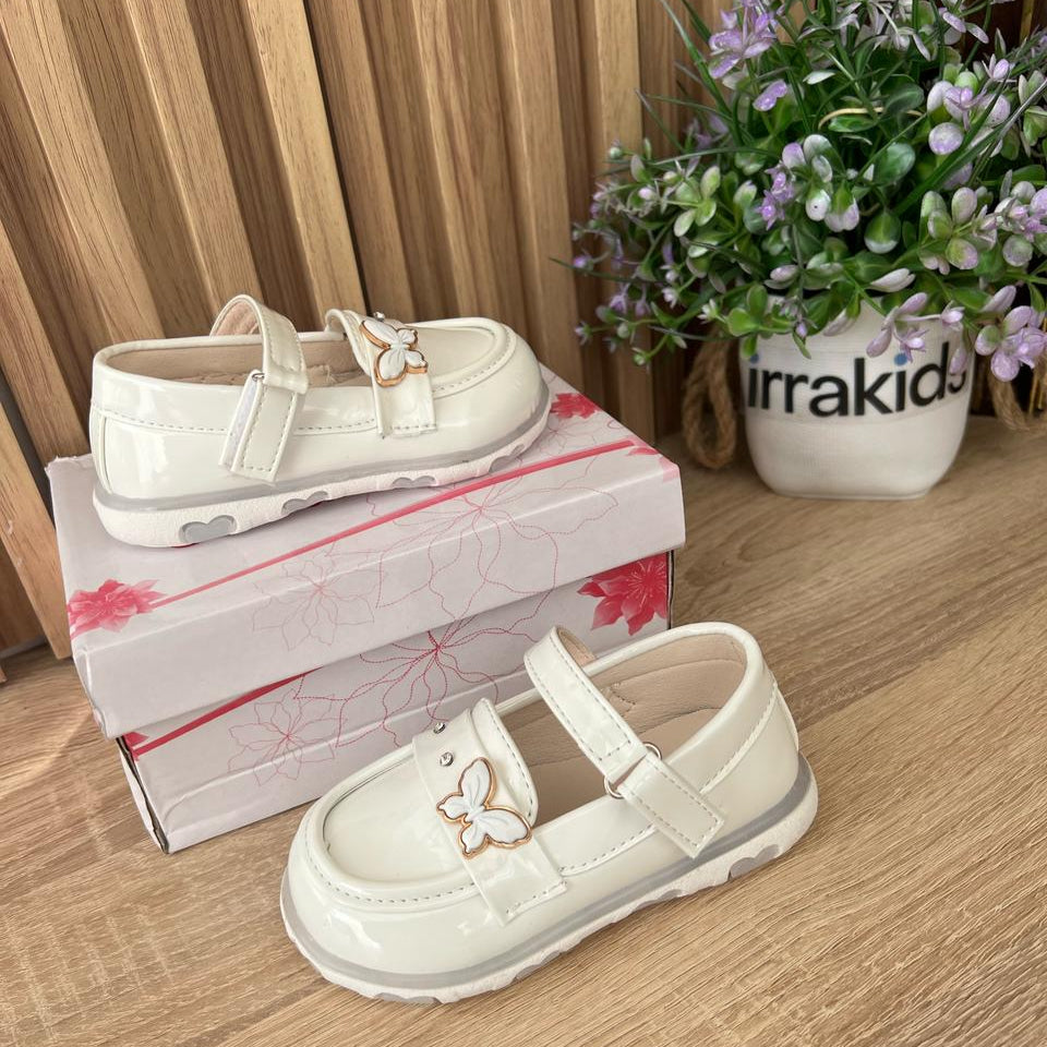 Chaussures à paillettes pour filles avec boucle papillon et lumières LED - pour un look élégant et lumineux