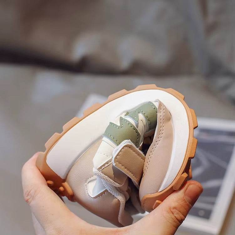 Kids' sneakers - super flexible and practical design with Velcro strap - IRRAKIDS