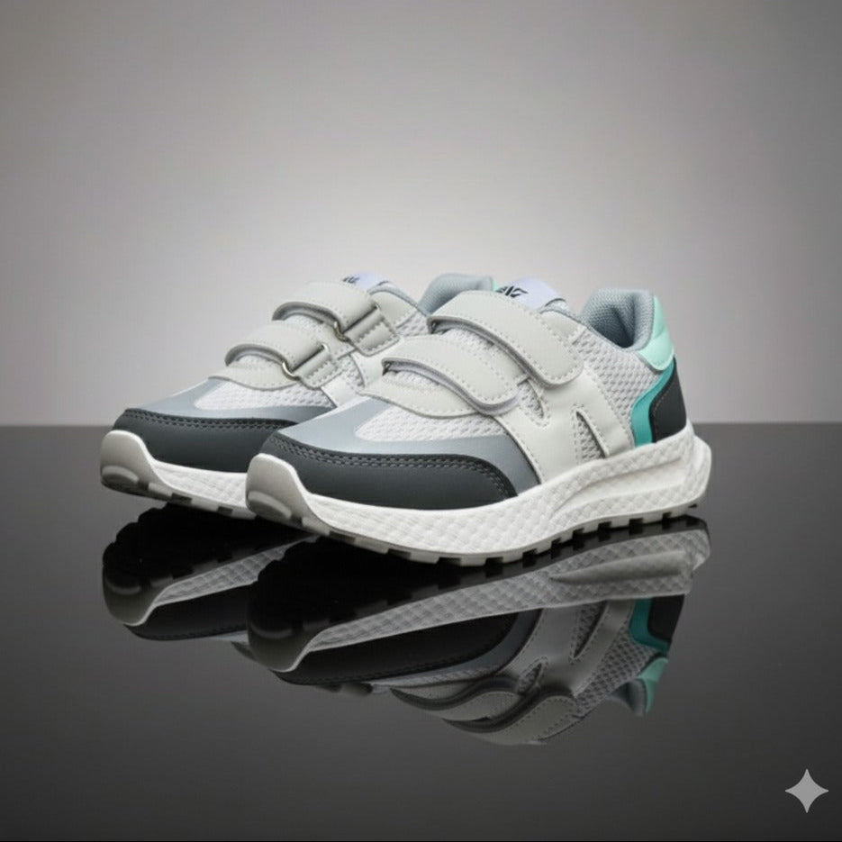 Fashionable children's sneakers made of high-quality materials - comfortable and lightweight for walking and playing