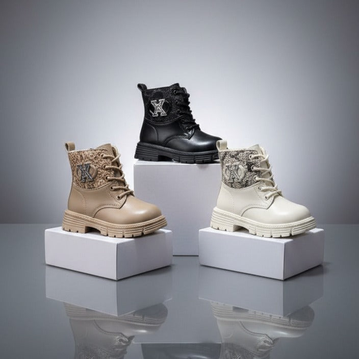 Girls’ lace-up ankle boots with lug sole — Product image: