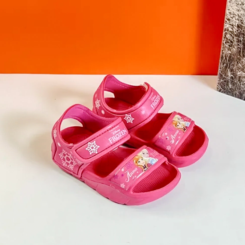 Frozen Dreams Blossom: Girls' Sandals Featuring Princess Prints