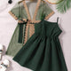 Lace Dreams : ensemble veste en maille et robe nuisette perspective d'une jeune fille