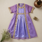 Robe élégante en satin et tulle pour fille avec cape en dentelle brodée