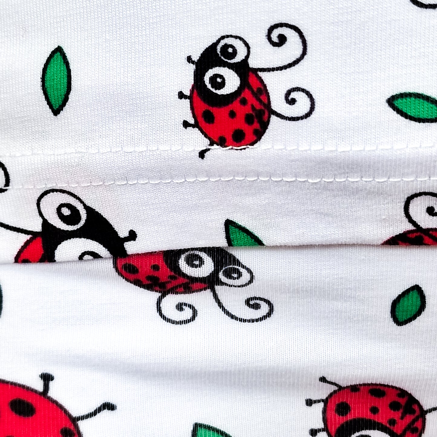 Ensemble de nuit et de jeu en coton pour enfants Coccinelle – Confort estival léger