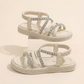 Sandales plates à brides croisées en cristal pour fille – Été élégant avec dos élastique
