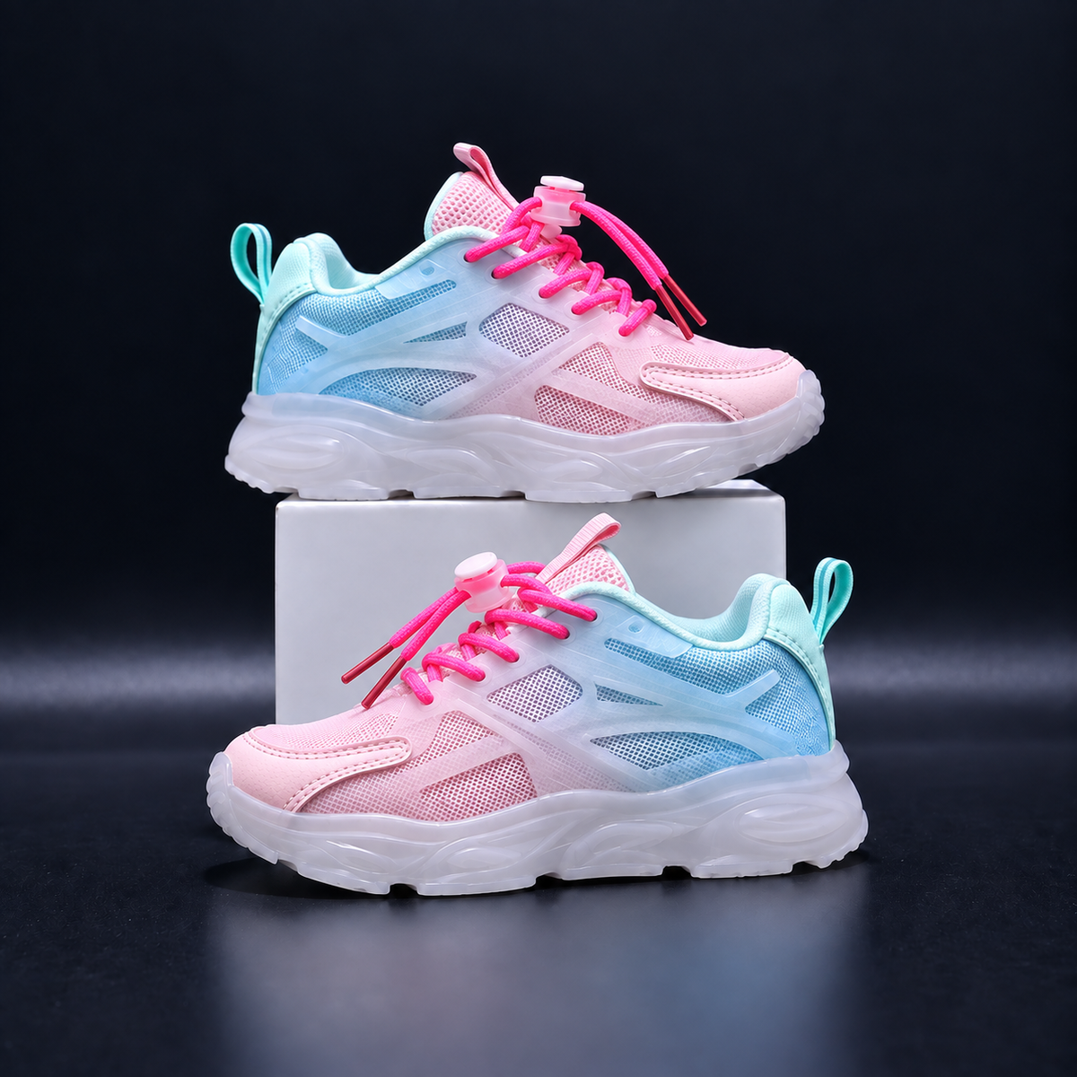 New Breathable Mesh Training Shoes: Stylish and Comfortable for Primary School Kids!