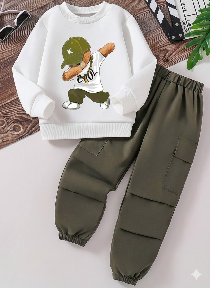 Stylish boys' set with bear print - comfort and elegance for every day!