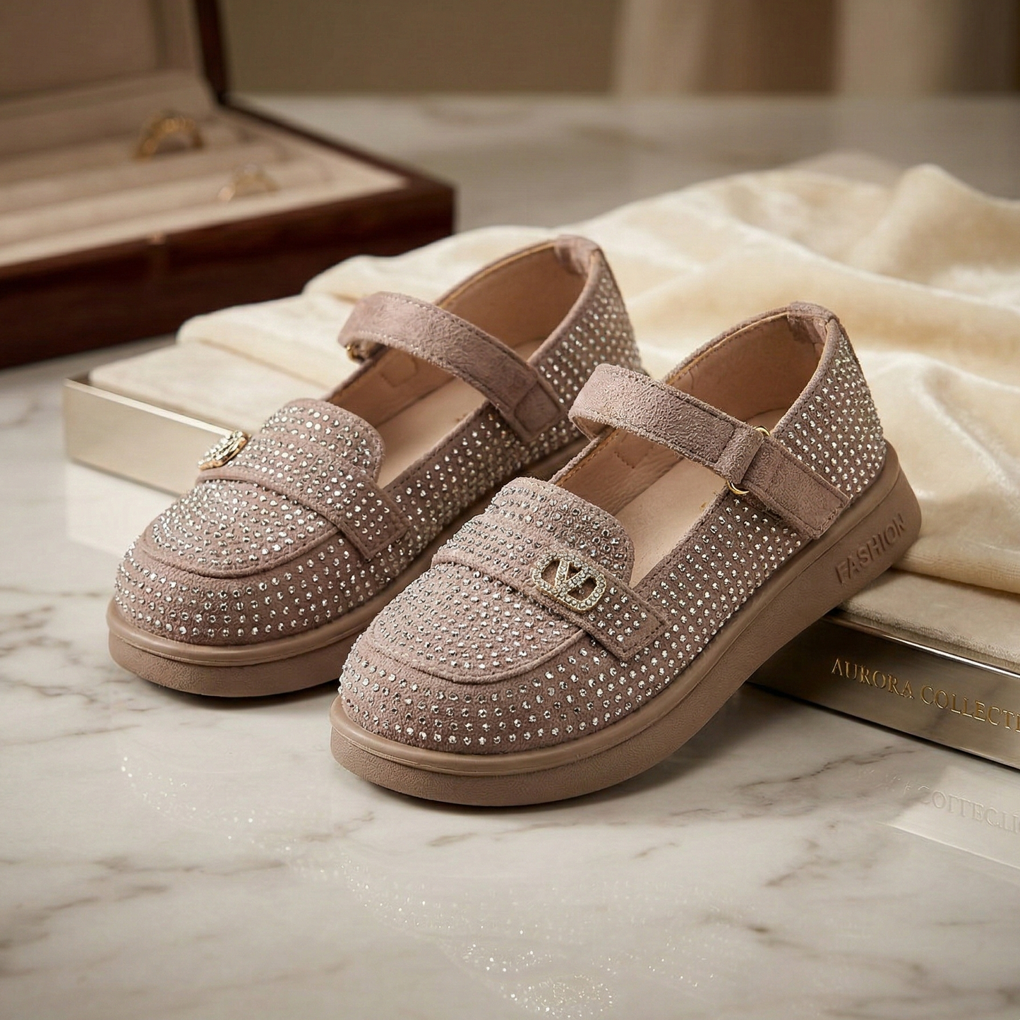 Luxury crystal embellished girls' shoes - elegance and comfort in every step!