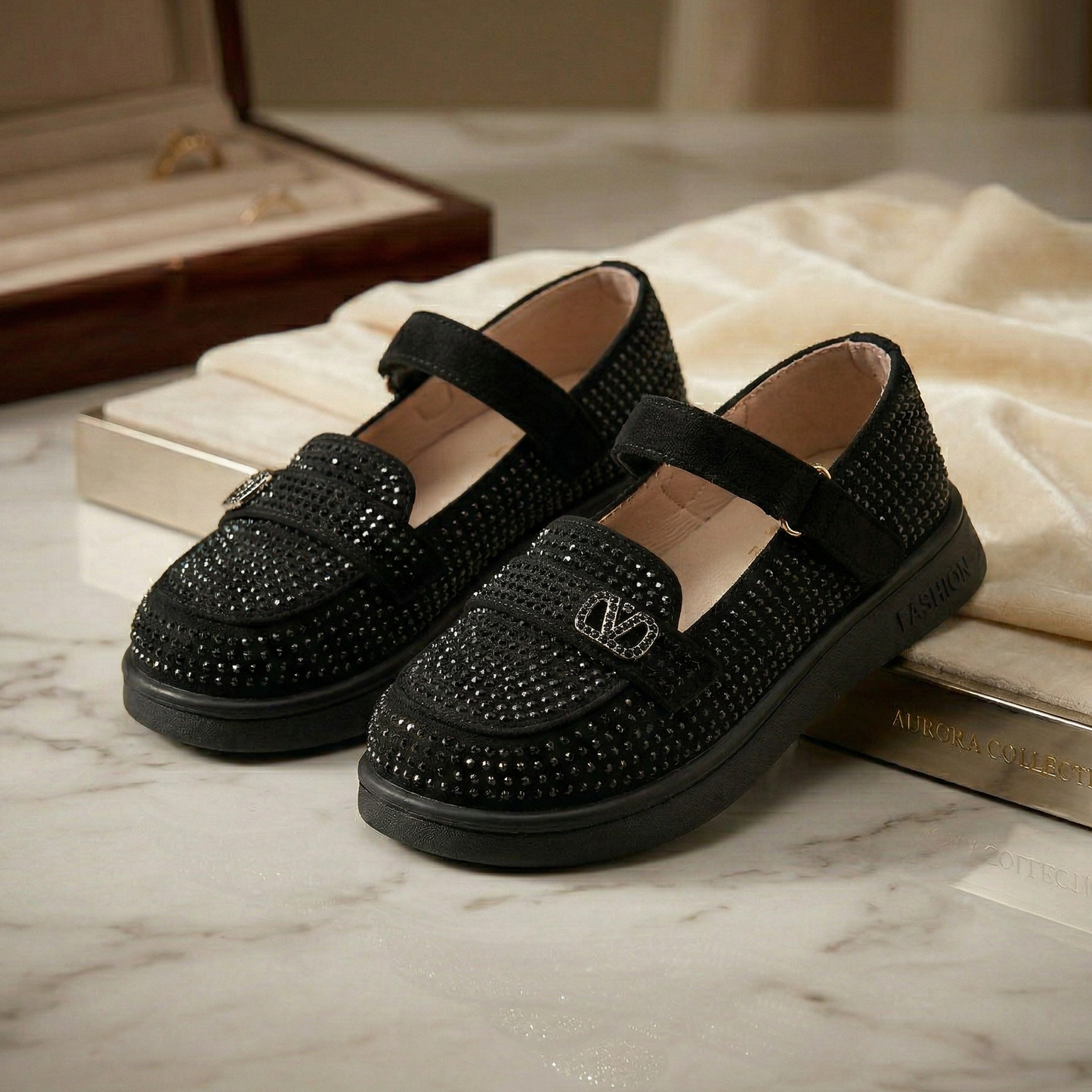 Luxury crystal embellished girls' shoes - elegance and comfort in every step!