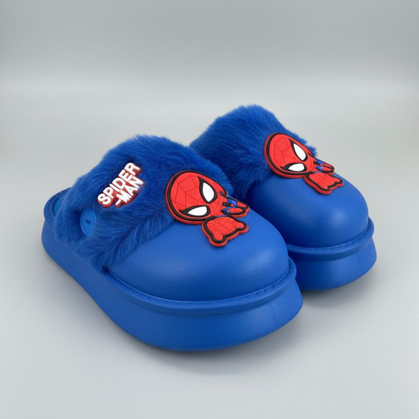 Boys' Spider-Man slippers: plush-lined warmth, closed-toe