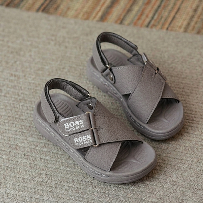 Sandales élégantes pour enfants au design moderne et distinctif - confort et élégance à chaque pas