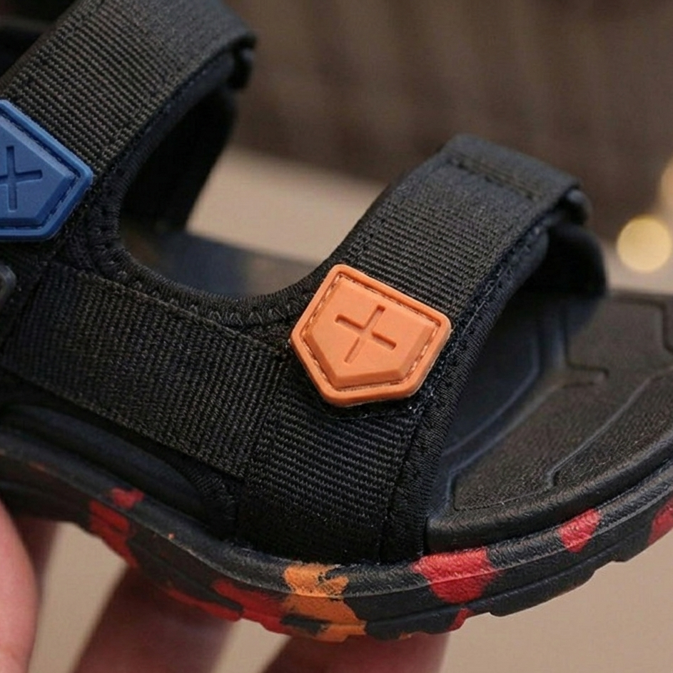 Boys’ Sporty Adjustable Strap Sandals – Lightweight Outdoor Comfort