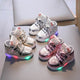 Chaussures lumineuses de dessin animé pour le printemps et l'automne - Chaussures de sport respirantes à lumière clignotante pour garçons et filles
