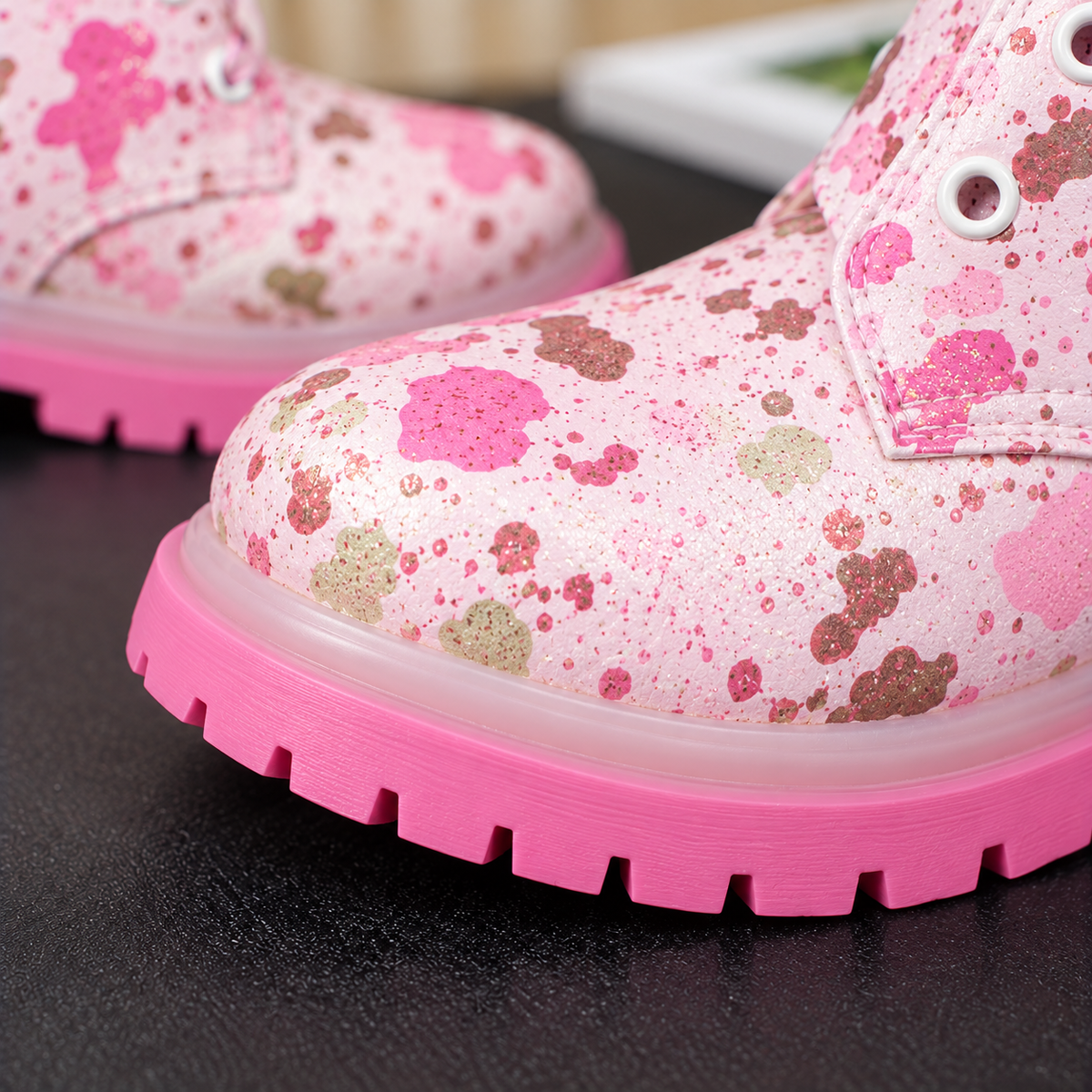 Bottines à lacets pour filles avec imprimé cœurs et papillons charmants