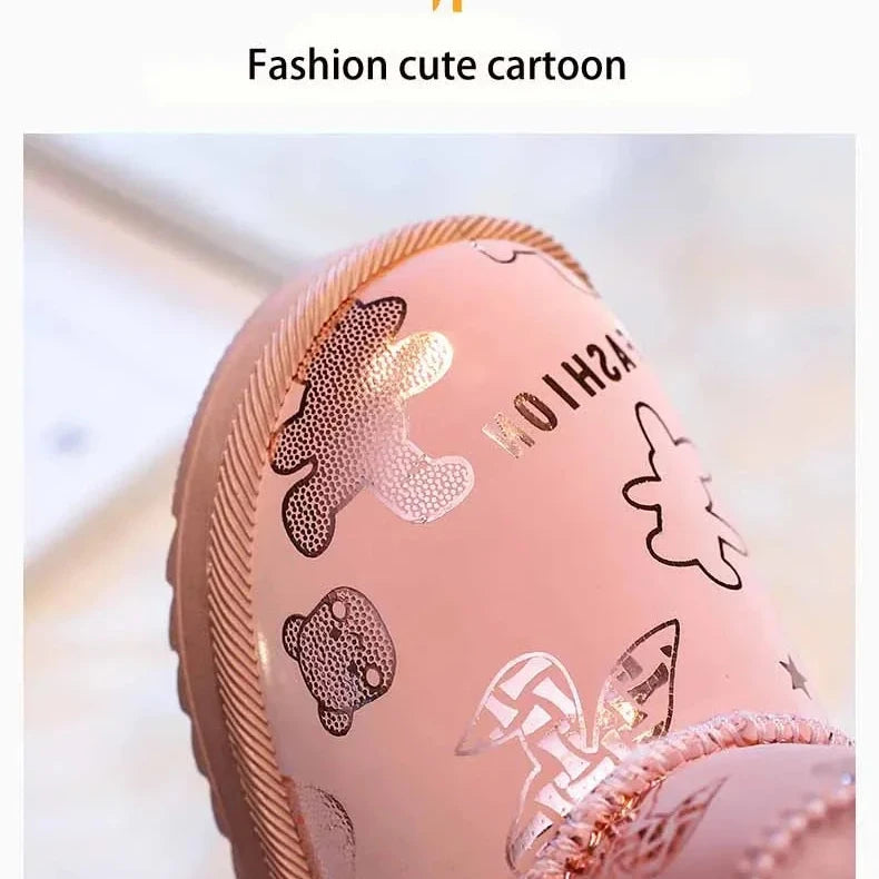 Bottes adorables pour enfants – Design de dessin animé en peluche, chaudes et confortables pour les filles.