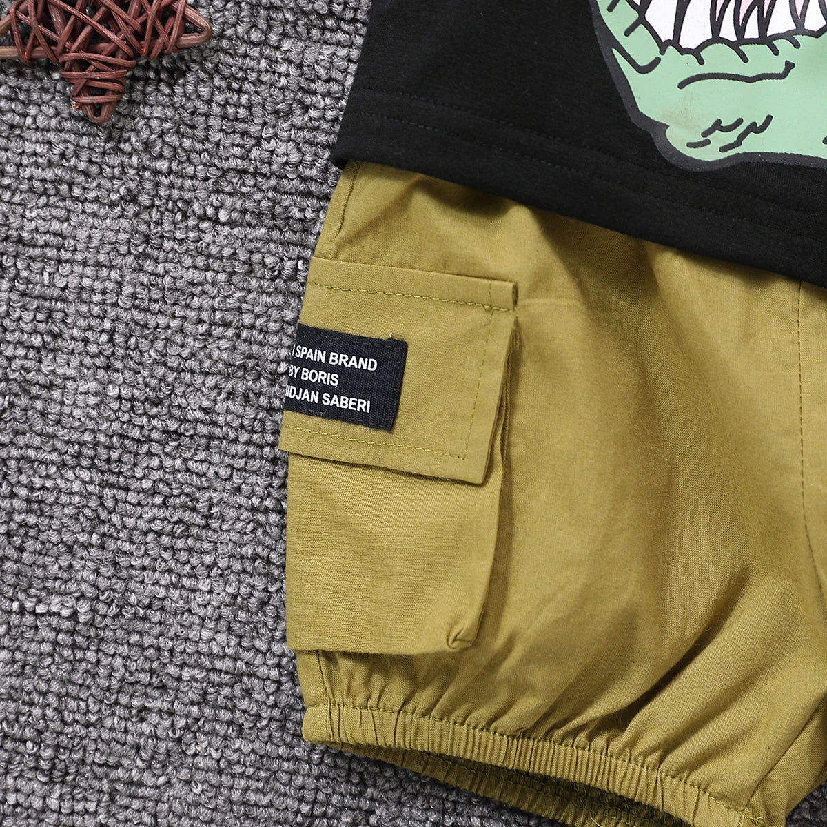 2pcs Baby Boy Dinosaur Print Glasses Tee & Cargo Shorts Summer Set,