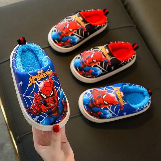 Chaussons imperméables Spider Superhero pour enfants, confortables et chauds : un style tendance pour les petits héros !" 