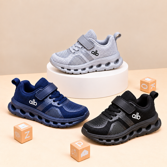 Baskets de sport pour enfants en maille avec empiècements élégants et semelle épaisse ajourée, style décontracté pour le quotidien, disponibles en noir, gris et bleu marine