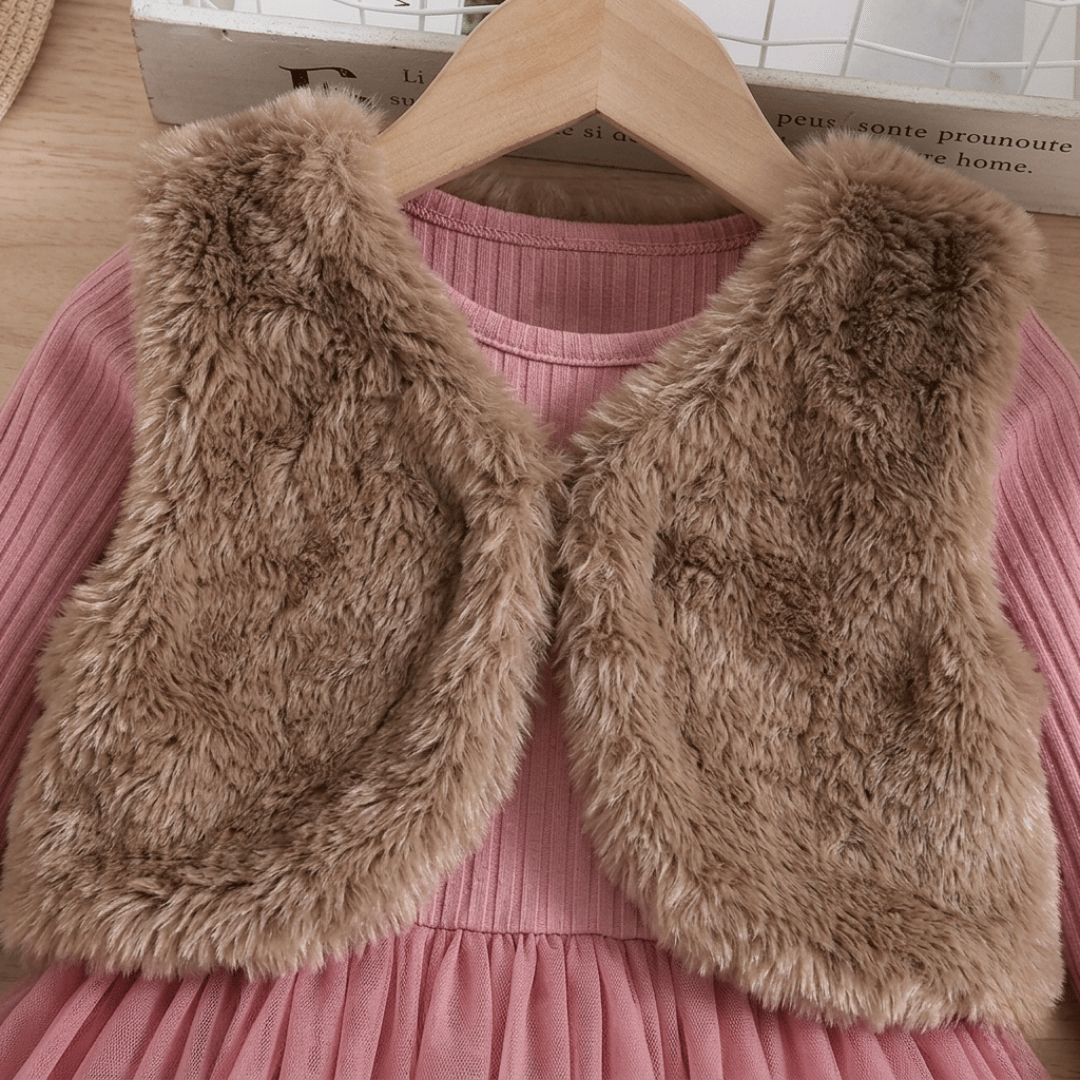 🌸 Elegant Princess Tulle Dress Set for Girls with Faux Fur Vest
