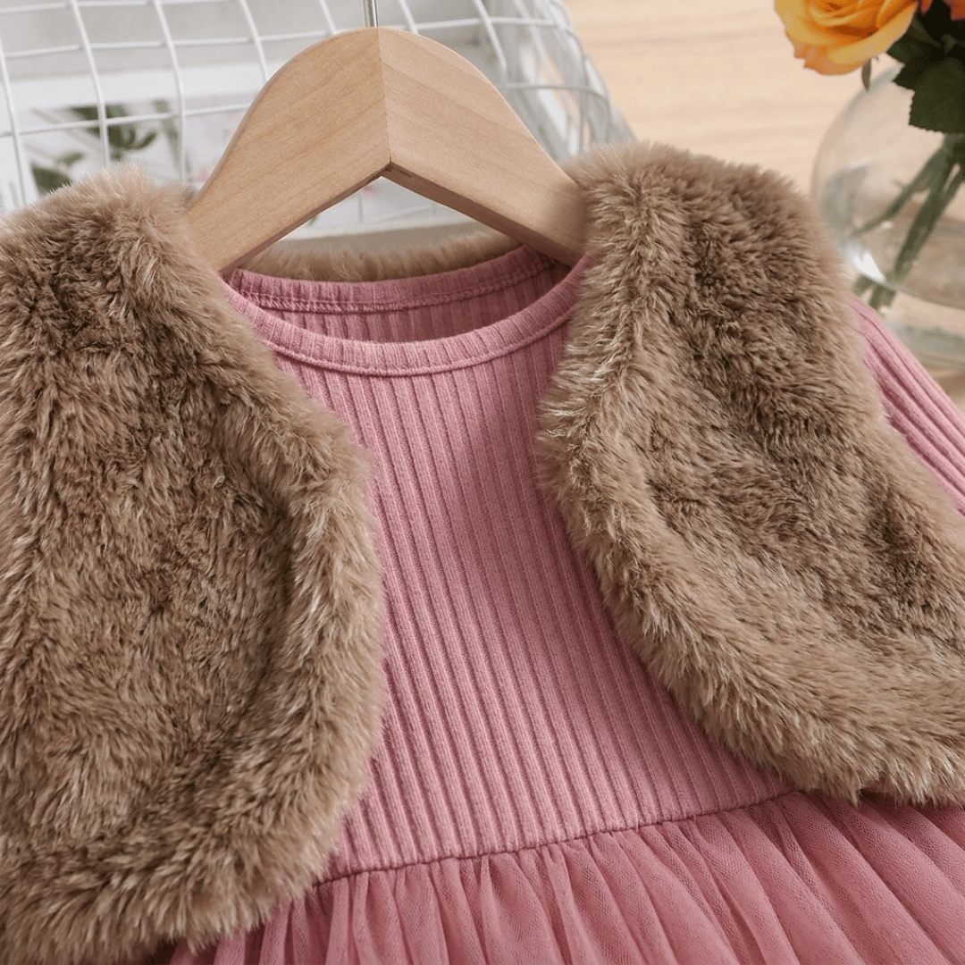 🌸 Elegant Princess Tulle Dress Set for Girls with Faux Fur Vest