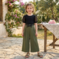 Combinaison élégante bicolore pour fille avec manches bouffantes et ceinture à nœud – Noir et Vert Olive