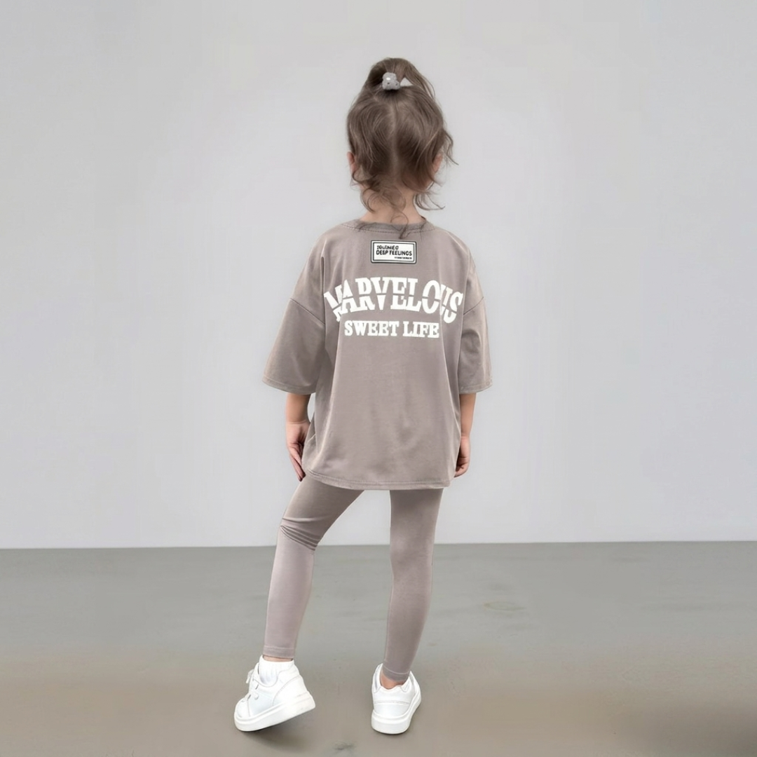 Marvelous Girls Comfort Set – Oversized Tee & Leggings