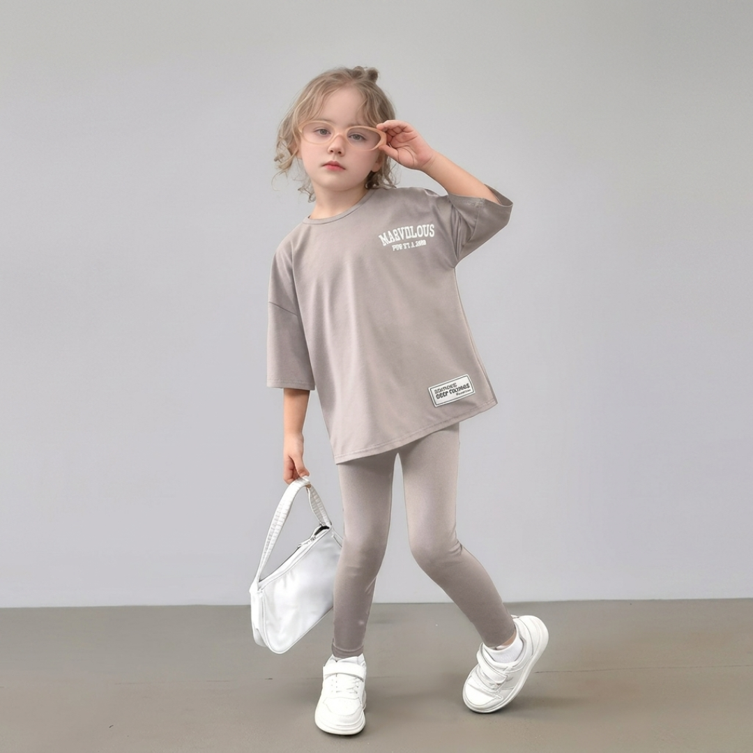 Marvelous Girls Comfort Set – Oversized Tee & Leggings