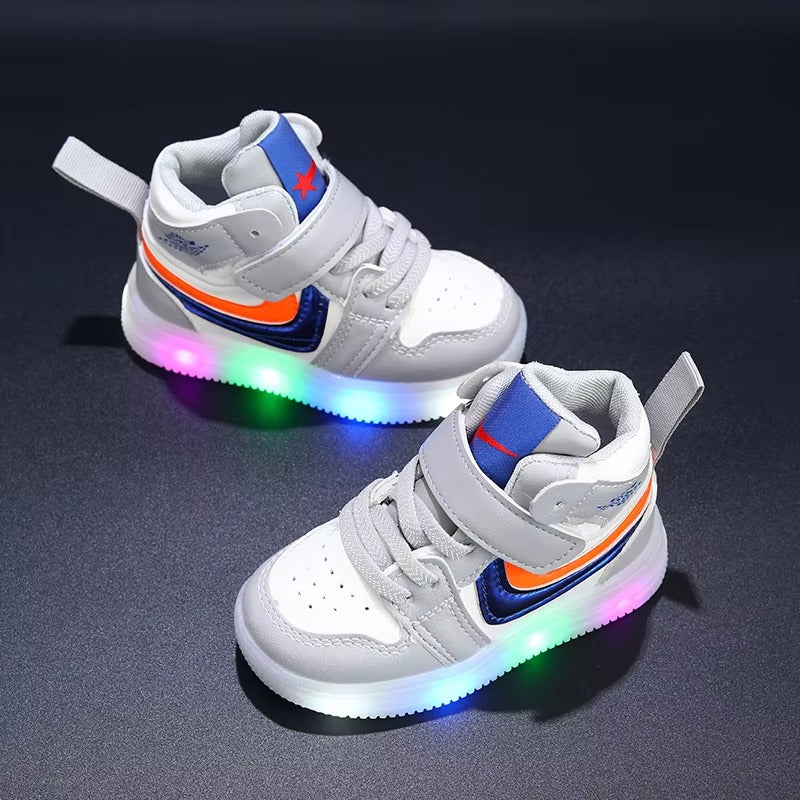 Soft walking shoes with led light for toddler boys and girls.