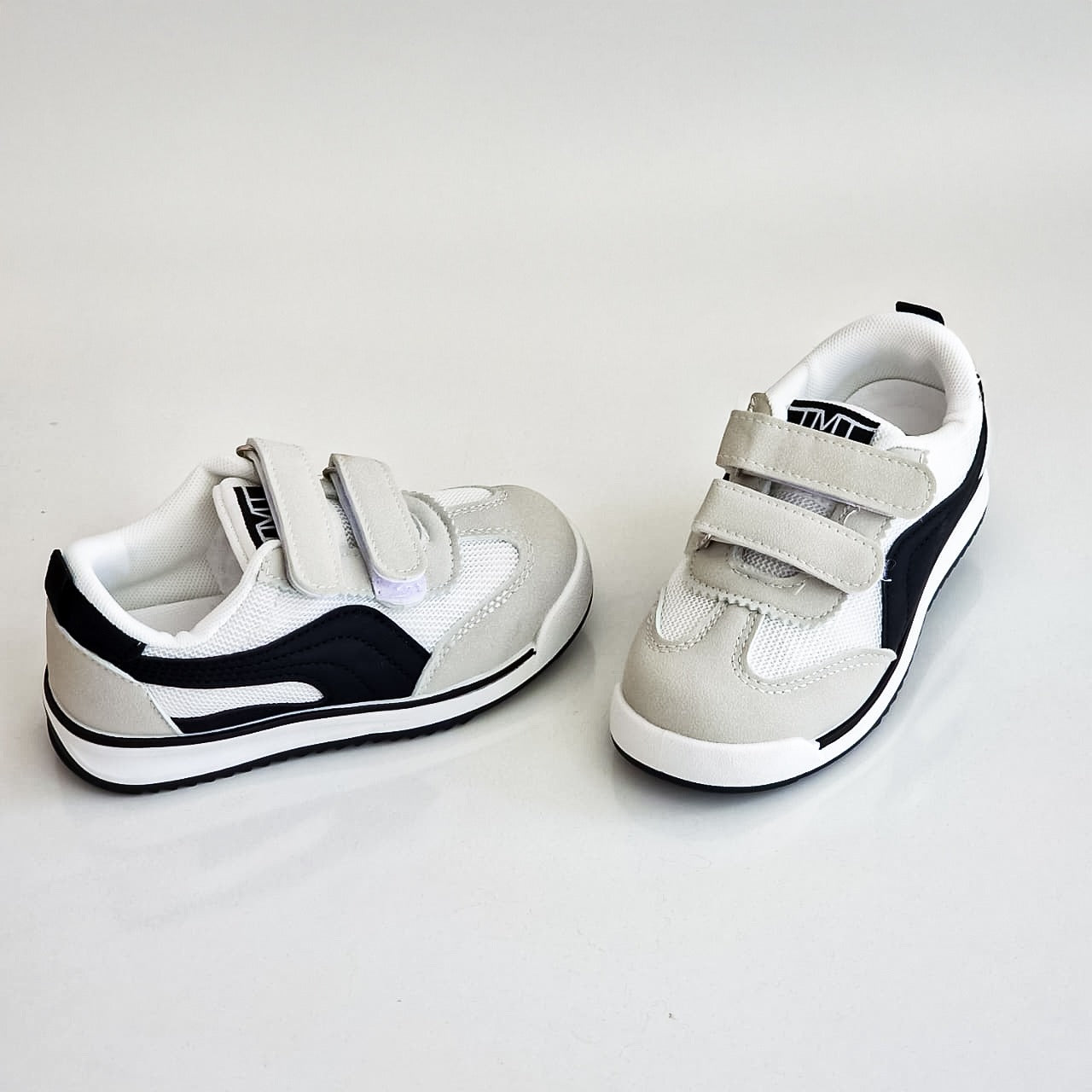 Baskets décontractées pour enfants : confort et style pour les aventures quotidiennes