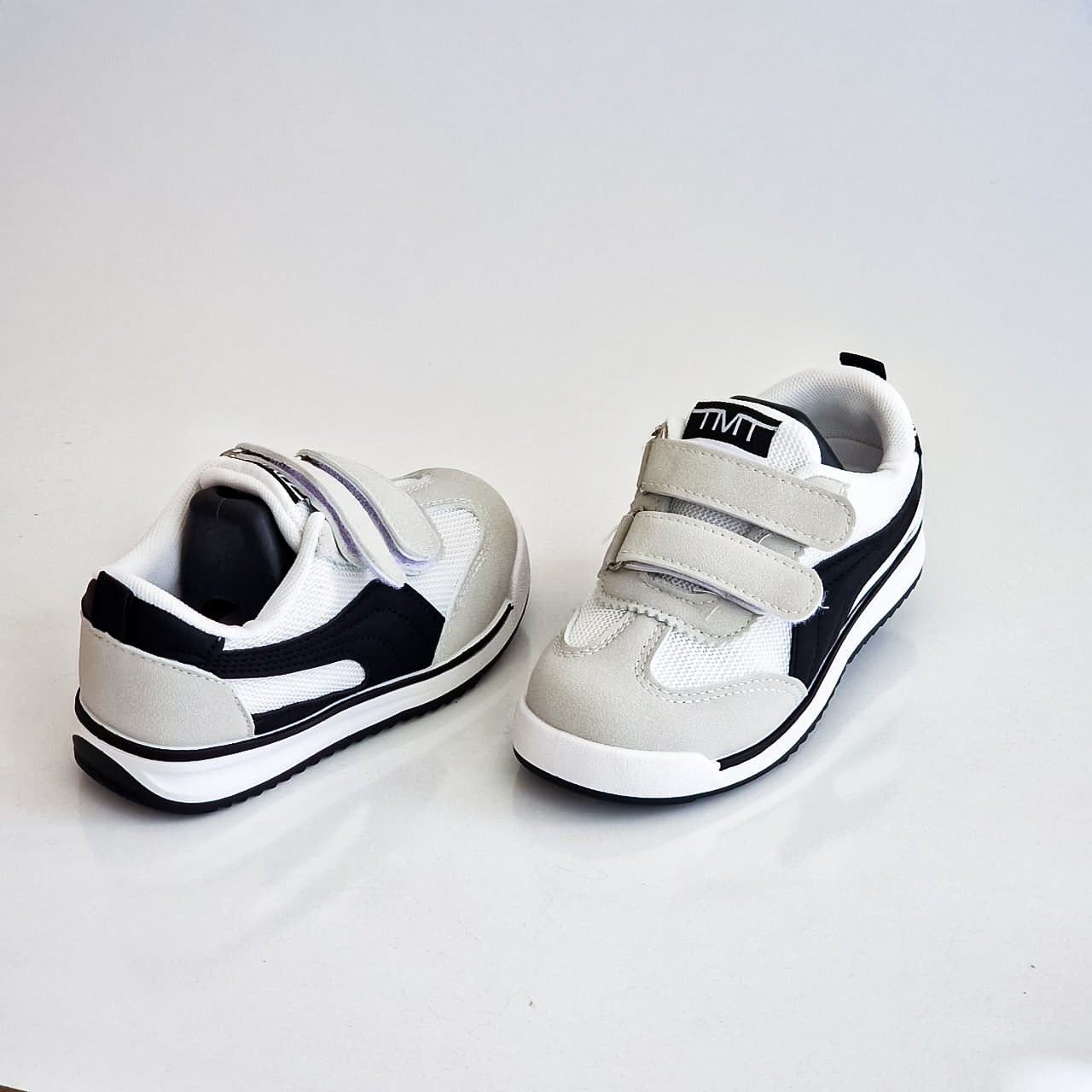 Baskets décontractées pour enfants : confort et style pour les aventures quotidiennes
