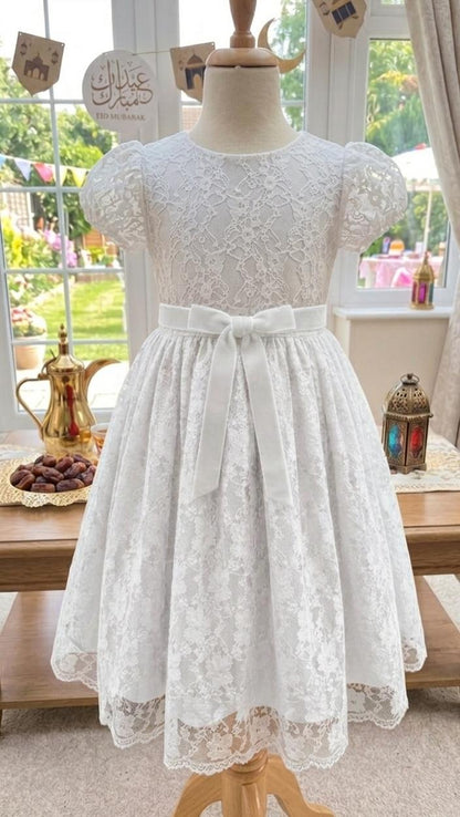 Robes de soirée élégantes en dentelle pour filles
