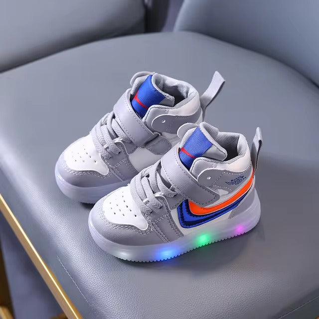 Soft walking shoes with led light for toddler boys and girls.