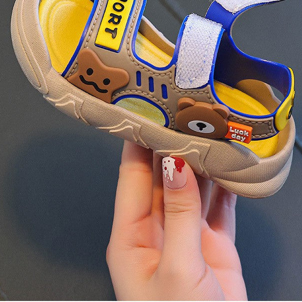"Comfortable kids sandals with cute cartoon design - lightweight and suitable for summer"