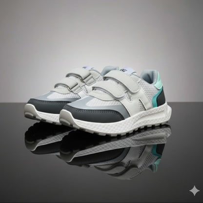 Fashionable children's sneakers made of high-quality materials - comfortable and lightweight for walking and playing