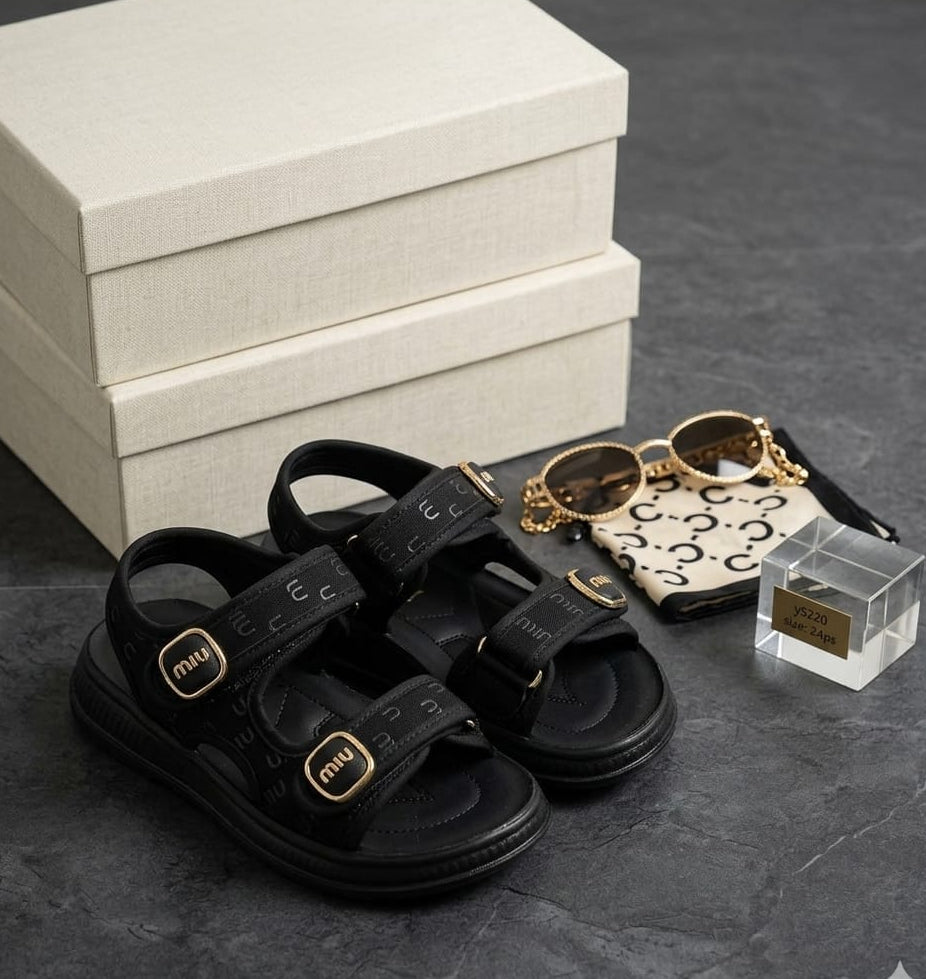 Sandales d'été pour filles Mignonnes double bride Scratch Semelle souple Chaussures confortables pour enfants 