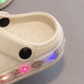 Sabots lumineux à LED pour enfants ✨