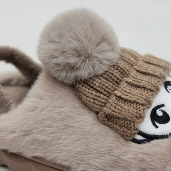 "Chaussons d'hiver chauds à motifs de dessins animés pour enfants - Confort et plaisir à chaque pas !"