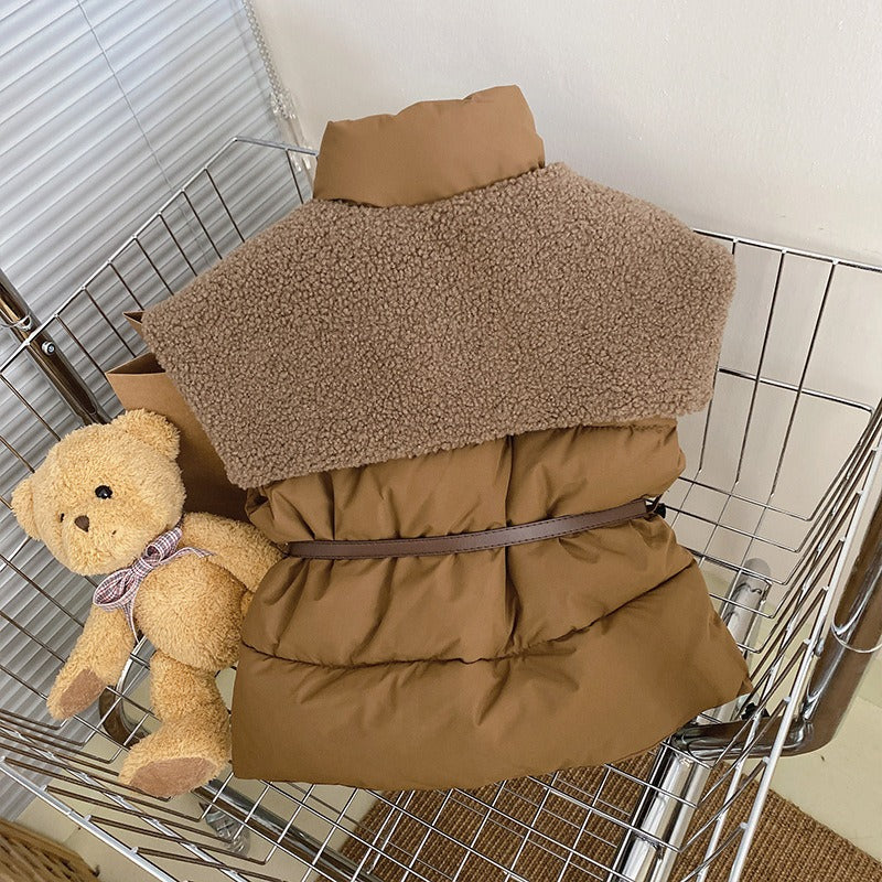 Tenue d'hiver élégante pour enfants : doudoune avec ceinture et pantalon en velours côtelé