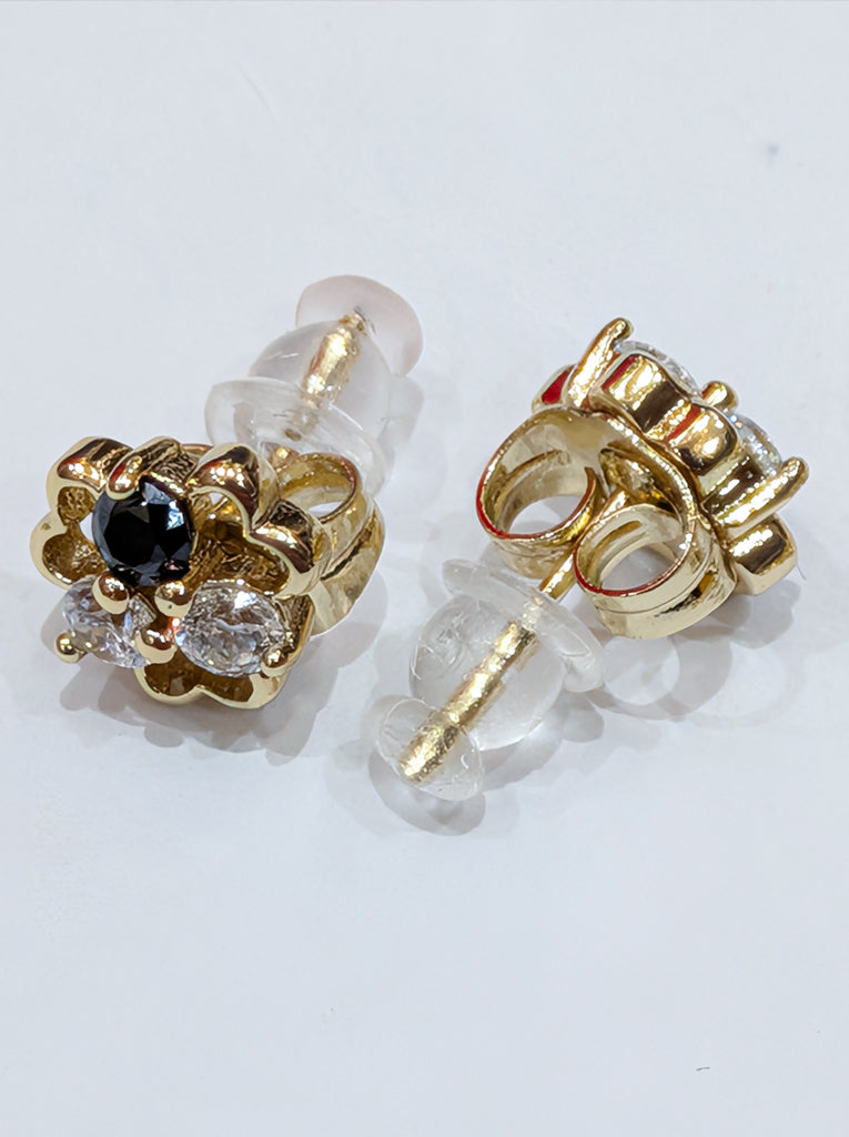 Ensemble de bijoux en or anti-ternissement en forme de trèfle à quatre feuilles – Couleur durable et résistante à l'oxydation, orné de pierres CZ noires et transparentes (ensemble de 5 pièces)